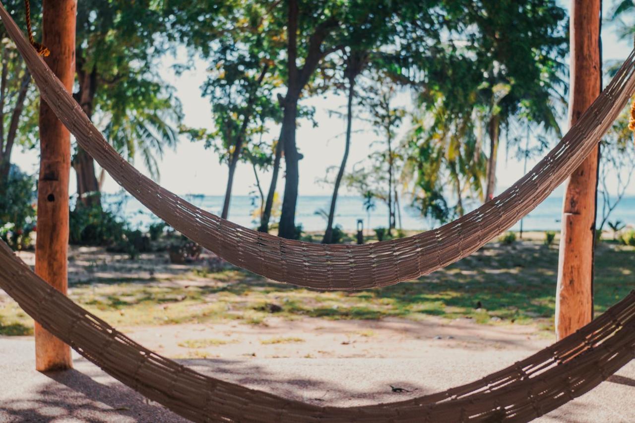 Sangat Island Dive Resort Coron Luaran gambar